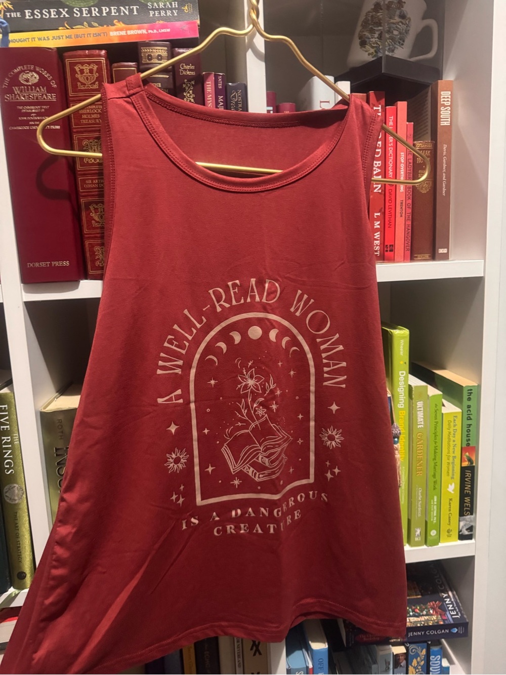 Graphic Tank Top - 'A Well-Read Woman' - Rust Red